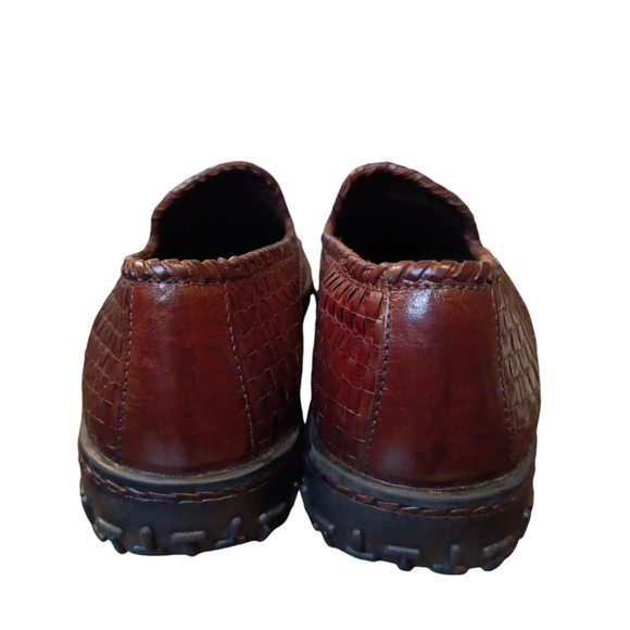 Cole Haan ladies woven leather loafers SZ 7.5 mint condition. - Picture 3 of 9